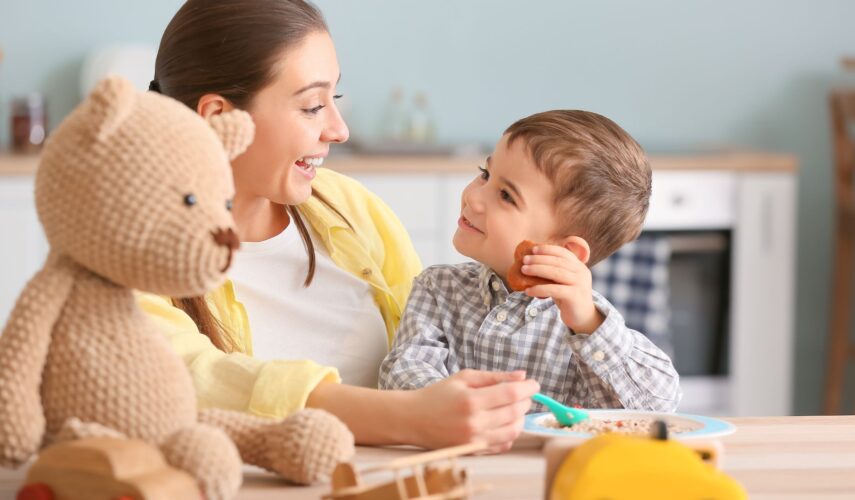aide prise de repas enfants nounou
